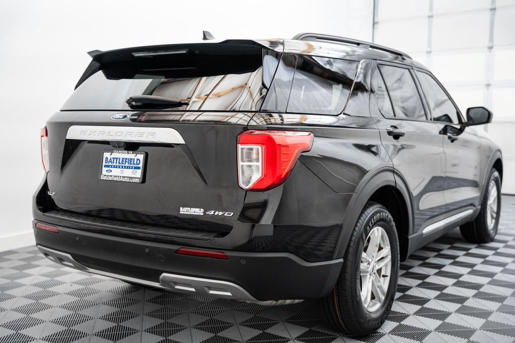 Used 2022 Ford Explorer XLT w/ Equipment Group 202A AWD/4WD image 5