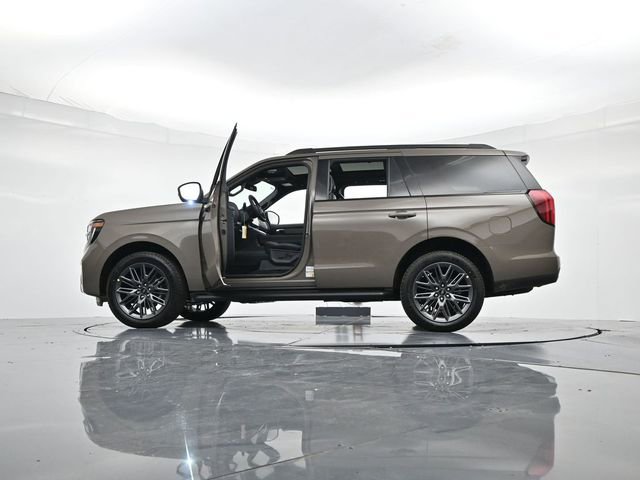 New 2026 Ford Expedition Platinum w/ Stealth Appearance Package image 36
