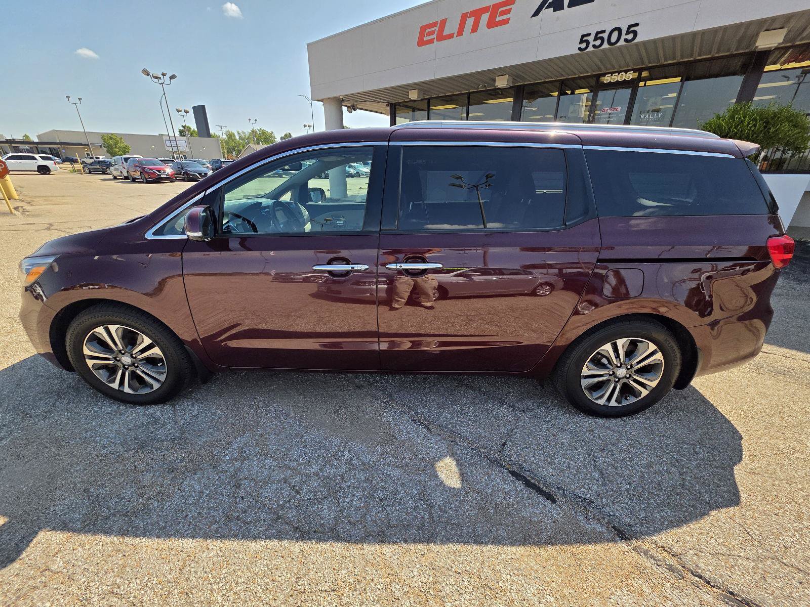 Used 2019 Kia Sedona SX FWD image 8