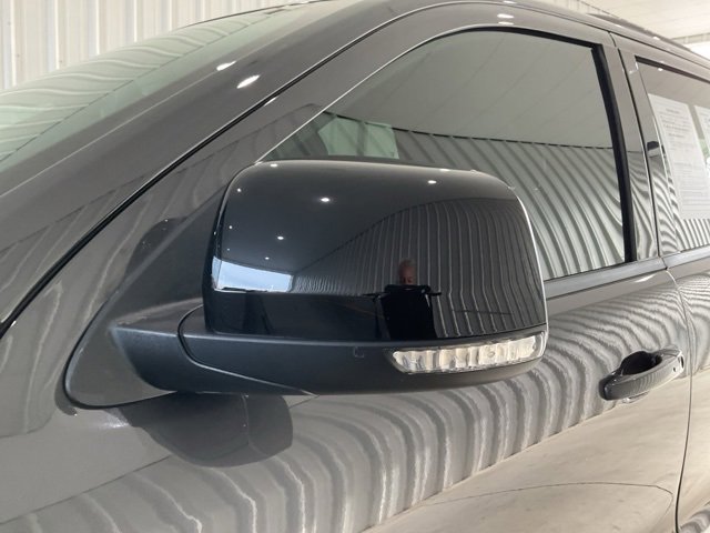 Used 2023 Dodge Durango R/T image 3