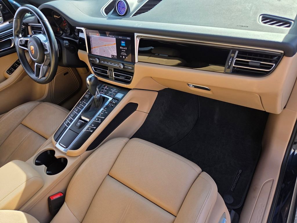 Used 2020 Porsche Macan w/ Premium Package Plus AWD/4WD image 23