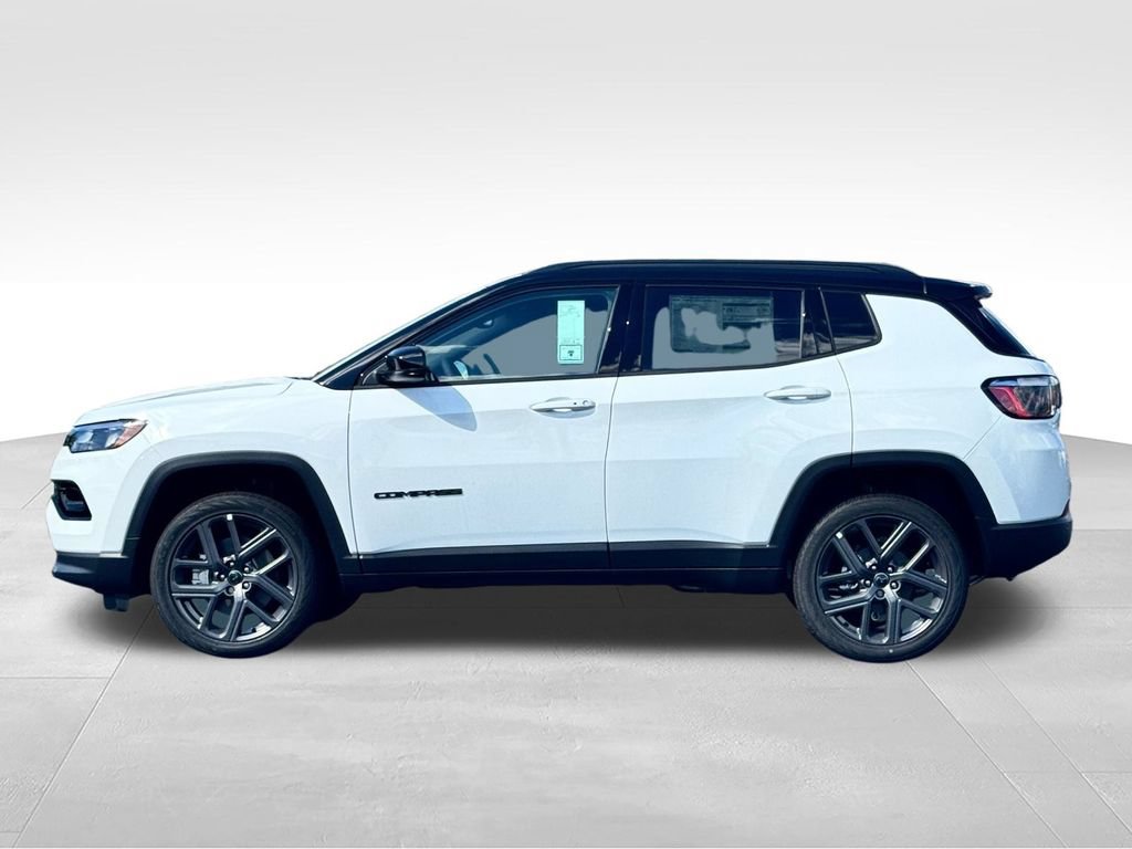 New 2026 Jeep Compass Limited w/ Sun, Sound & Navigation Group AWD/4WD image 4