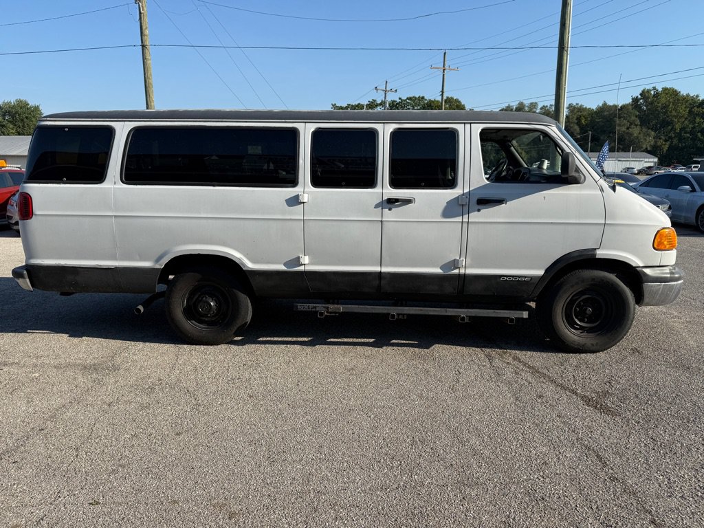 Used 2002 Dodge B3500 RWD image 5