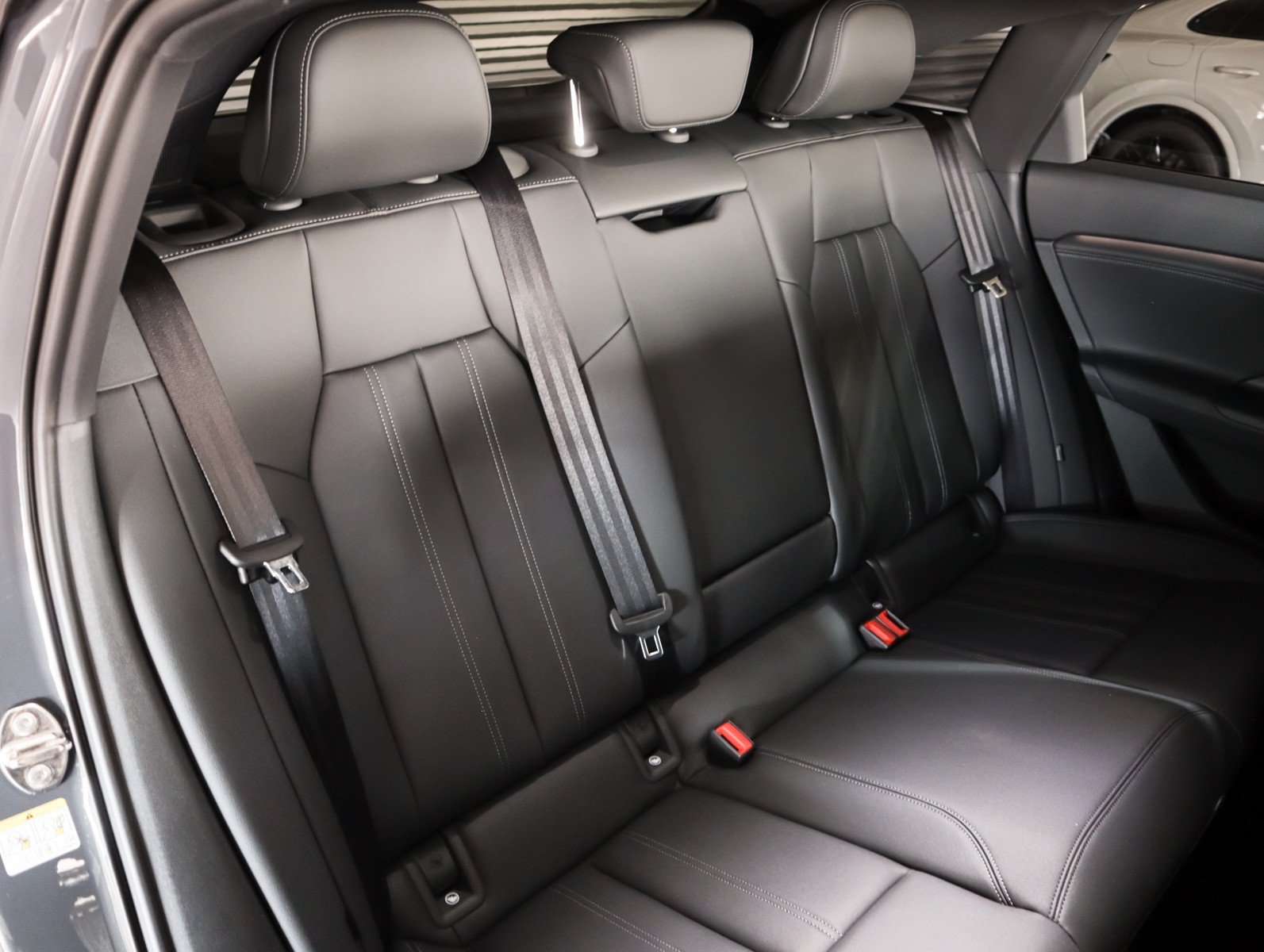New 2027 Audi SQ6 e-tron Premium AWD/4WD image 11