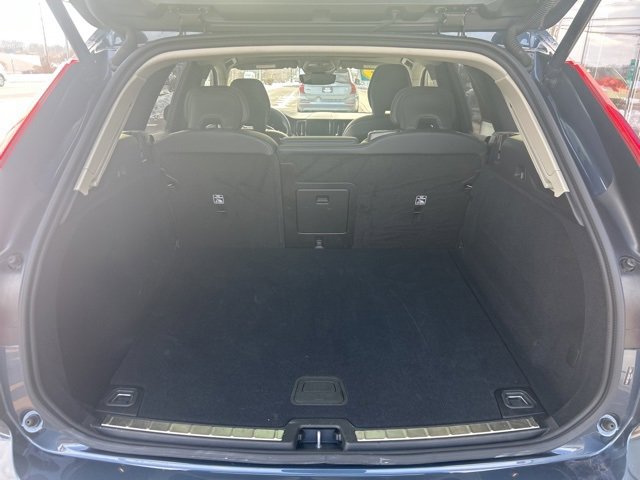 Certified 2025 Volvo XC60 B5 Plus image 11