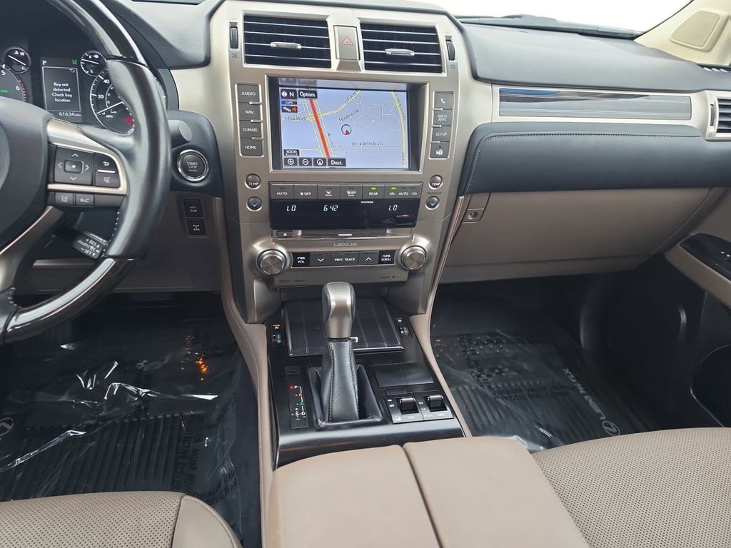 Used 2021 Lexus GX 460 Premium w/ Premium Package AWD/4WD image 11