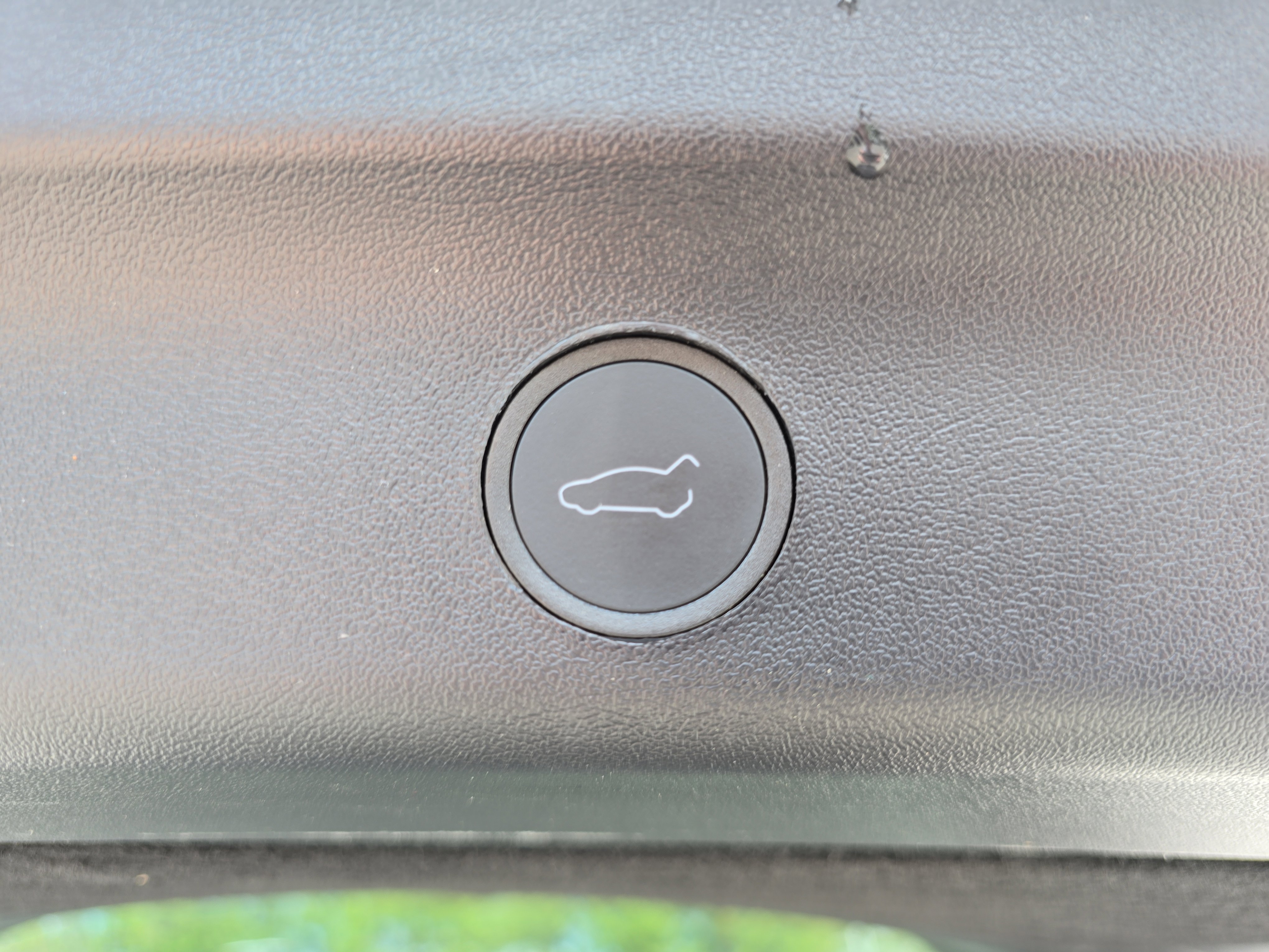 Used 2024 Tesla Model Y Long Range image 13