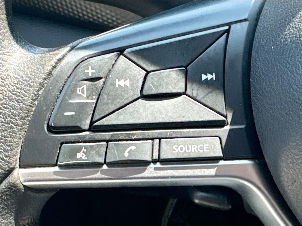 Used 2022 Nissan Kicks S FWD image 11