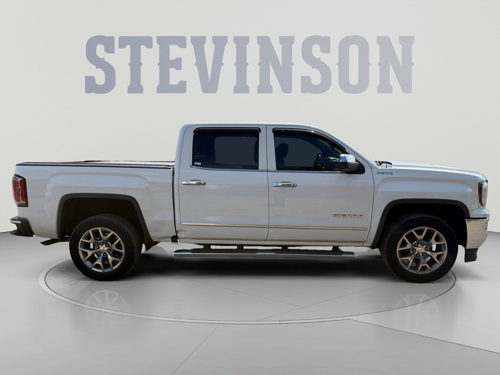 Used 2018 GMC Sierra 1500 SLT w/ SLT Premium Package AWD/4WD image 6