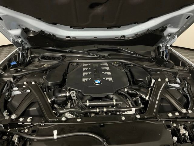 Used 2024 BMW 760i xDrive image 43
