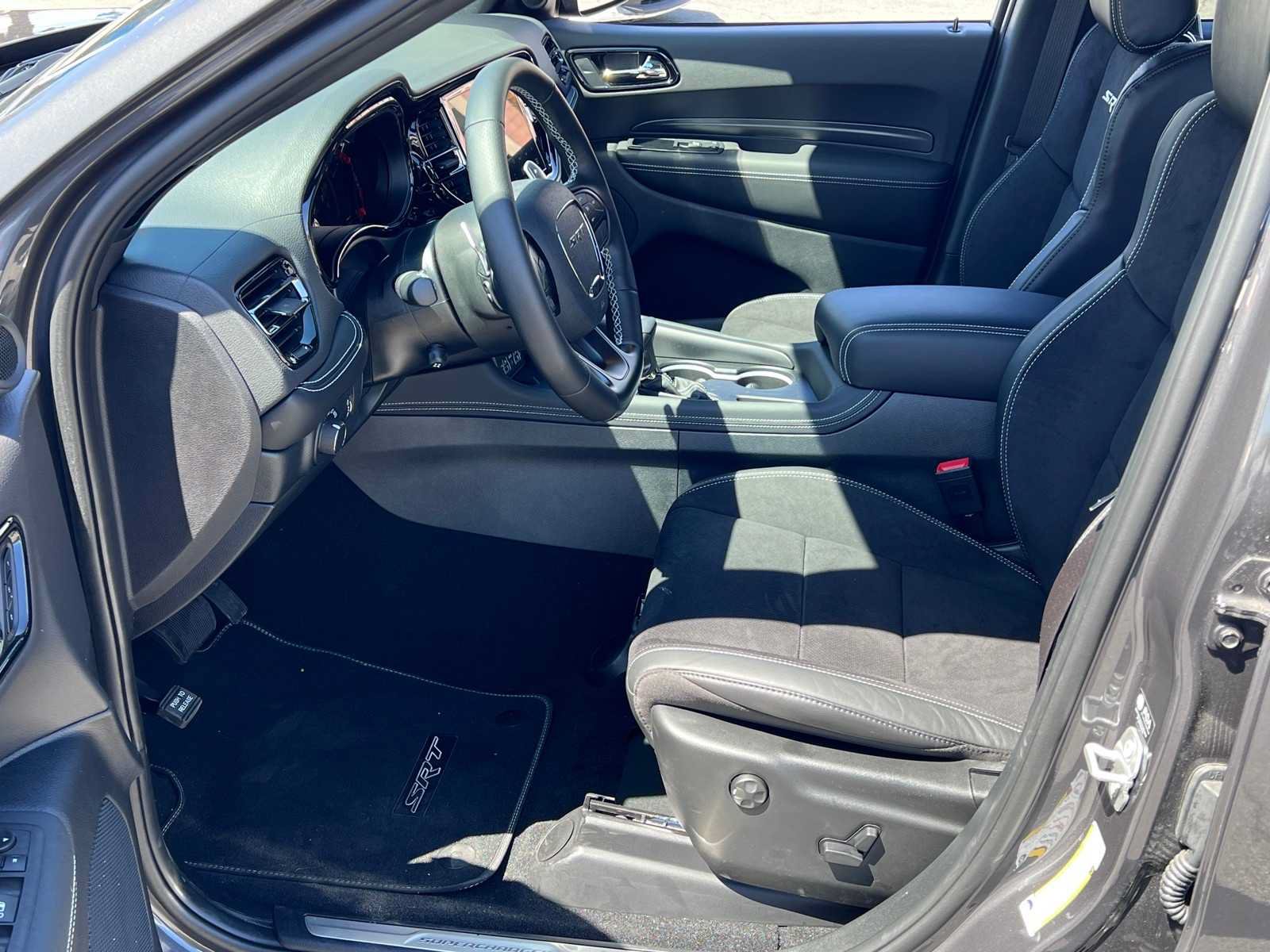 New 2026 Dodge Durango SRT Hellcat w/ 3rd Row Seating Group AWD/4WD image 23