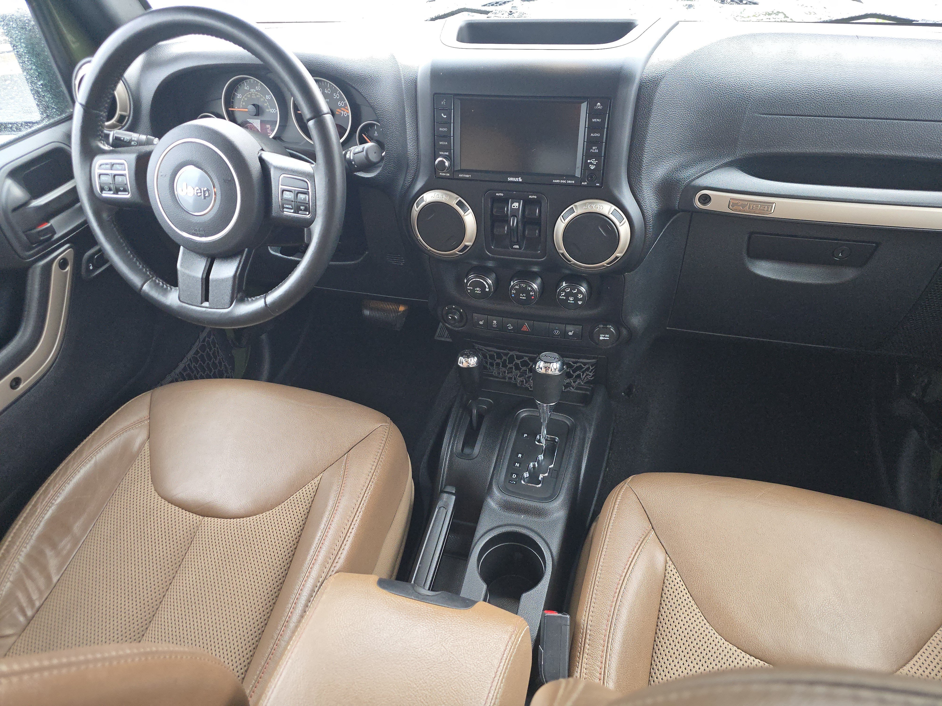 Used 2016 Jeep Wrangler Unlimited Sahara AWD/4WD image 21