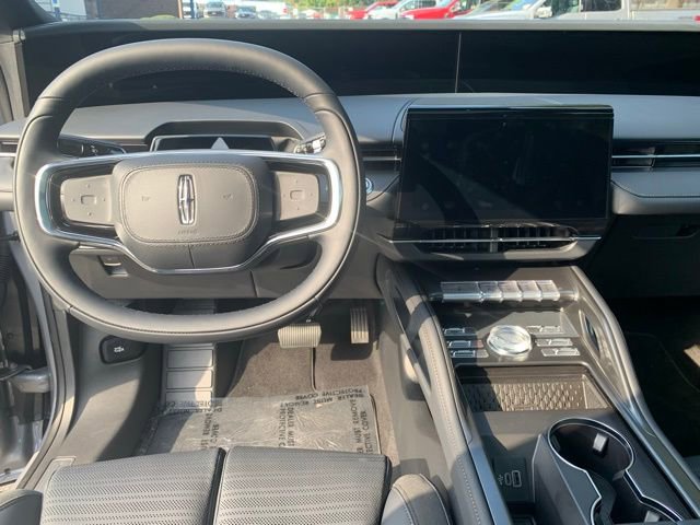 New 2025 Lincoln Nautilus Reserve image 20