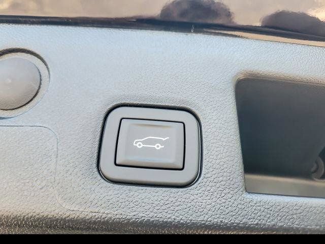 New 2027 GMC Terrain Denali w/ LPO, Black Badging Package AWD/4WD image 28