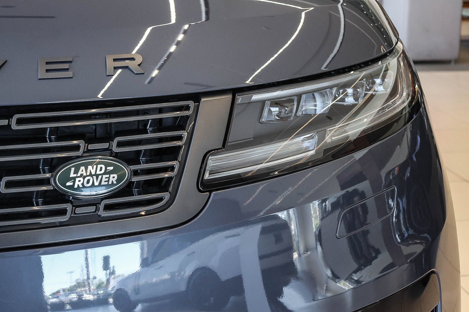 New 2026 Land Rover Range Rover Sport Dynamic SE AWD/4WD image 10