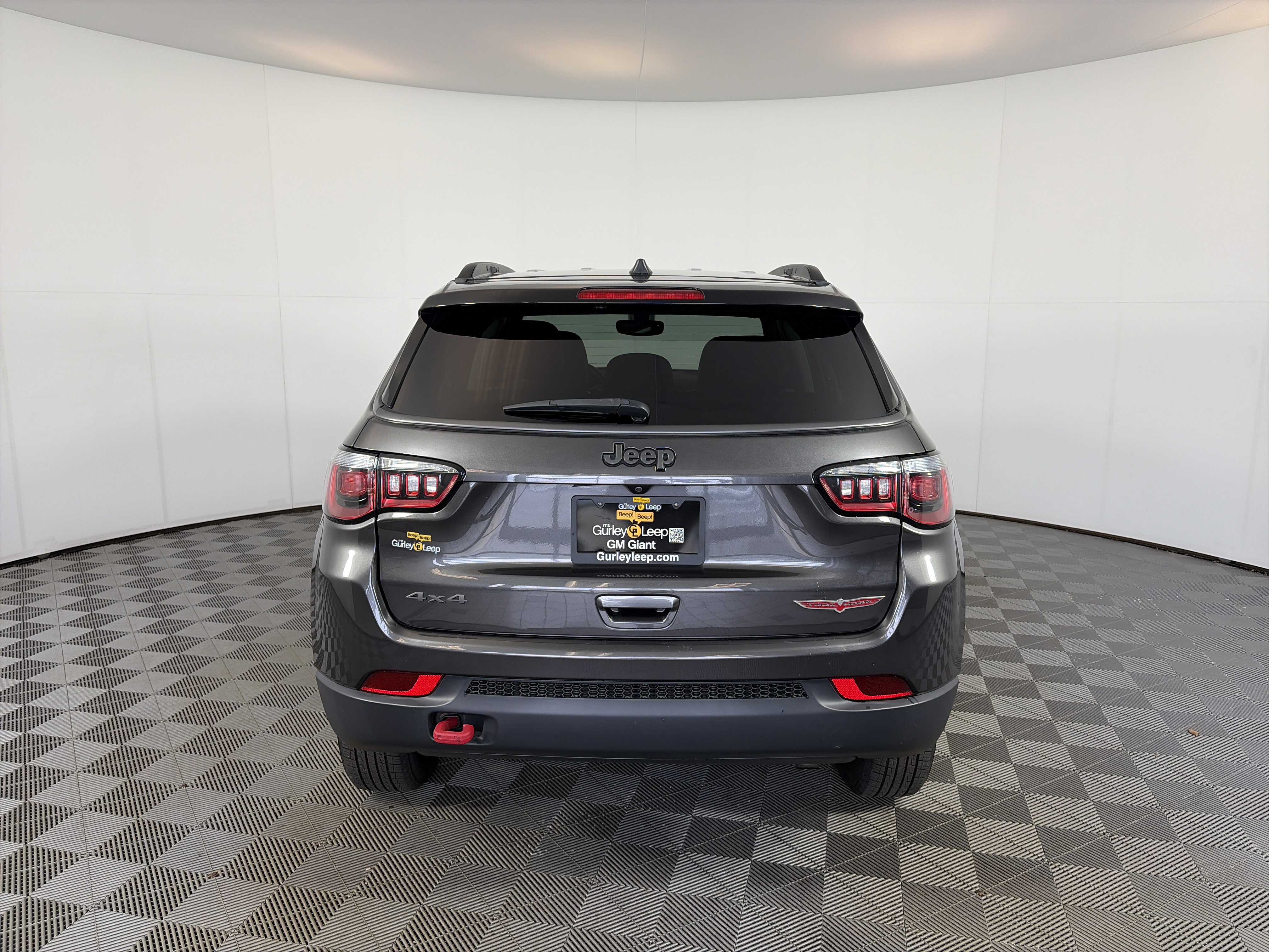 Used 2020 Jeep Compass Trailhawk image 5