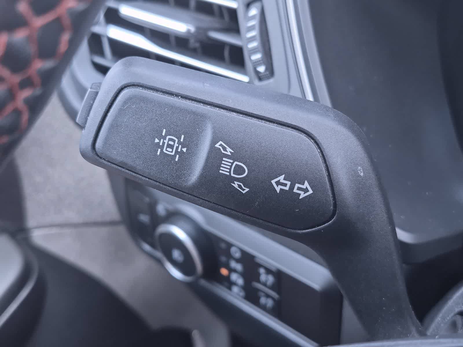 Used 2022 Ford Escape SEL w/ SEL Stealth AWD Package image 28