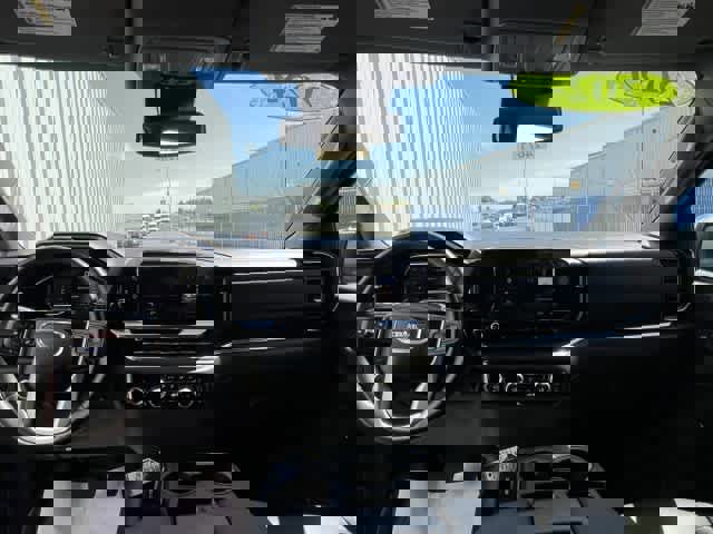 Used 2024 GMC Sierra 1500 SLT image 18