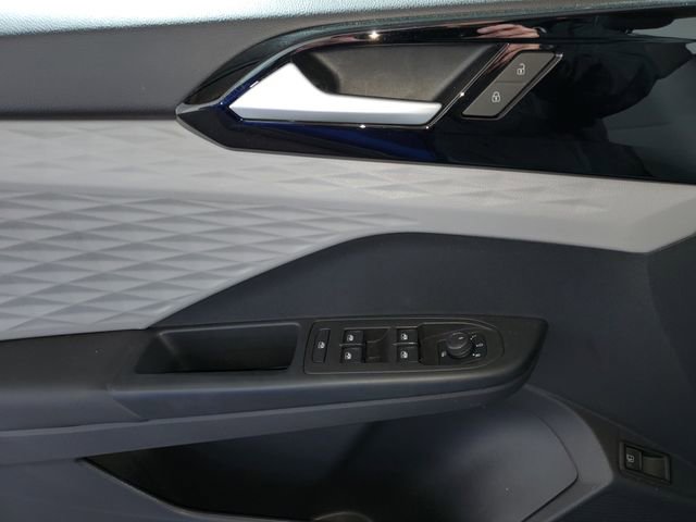 Used 2022 Volkswagen Taos S image 21