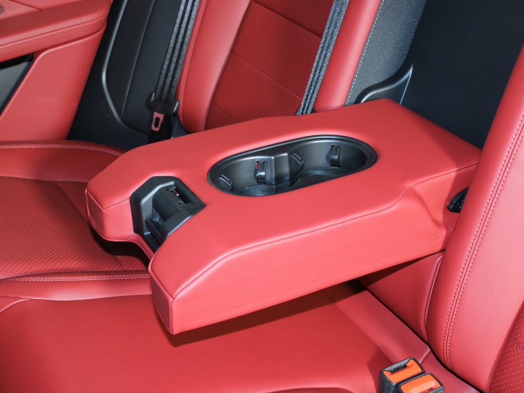 Certified 2025 Porsche Macan 4S Electric image 37