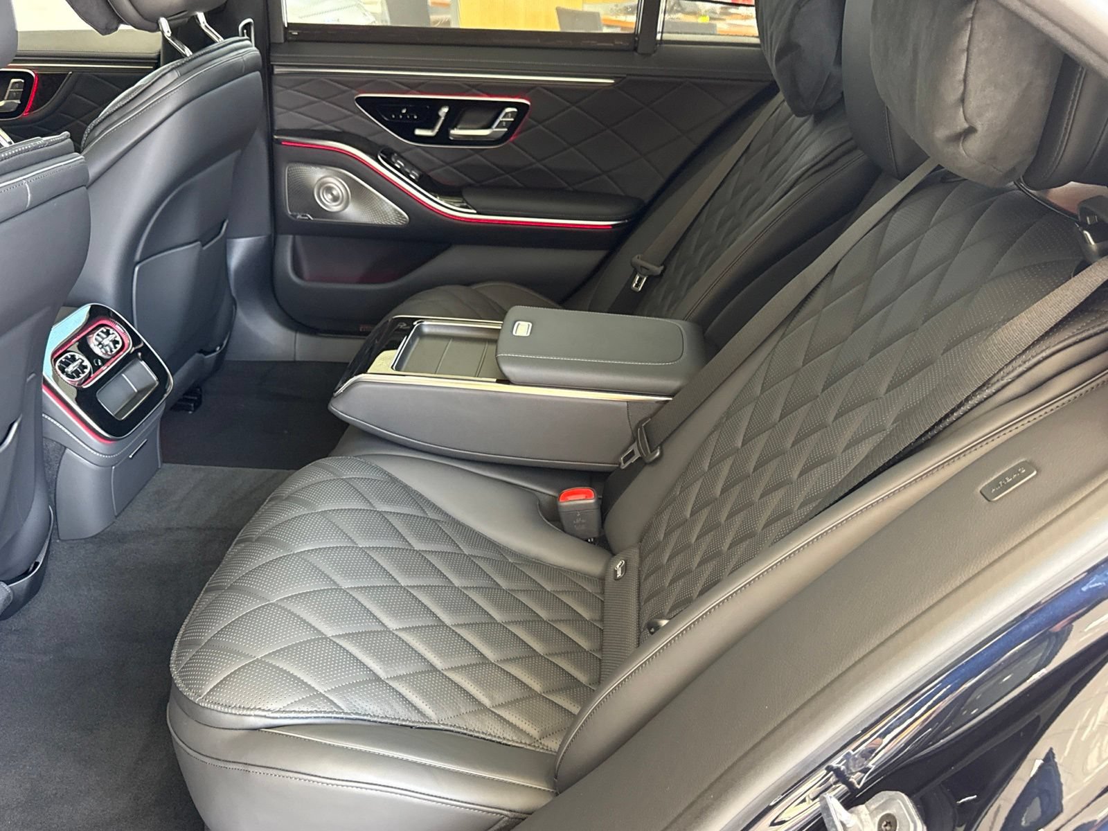 New 2027 Mercedes-Benz S 580 4MATIC Sedan image 24