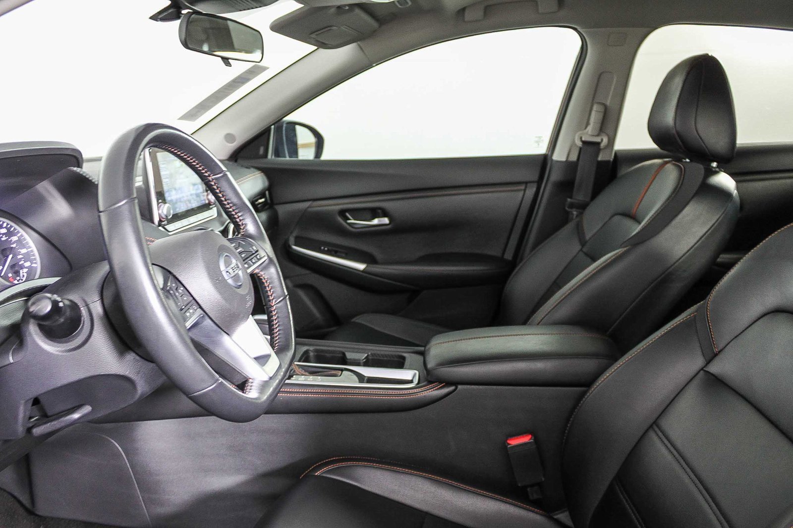 Certified 2022 Nissan Sentra SR w/ SR Premium Package image 18