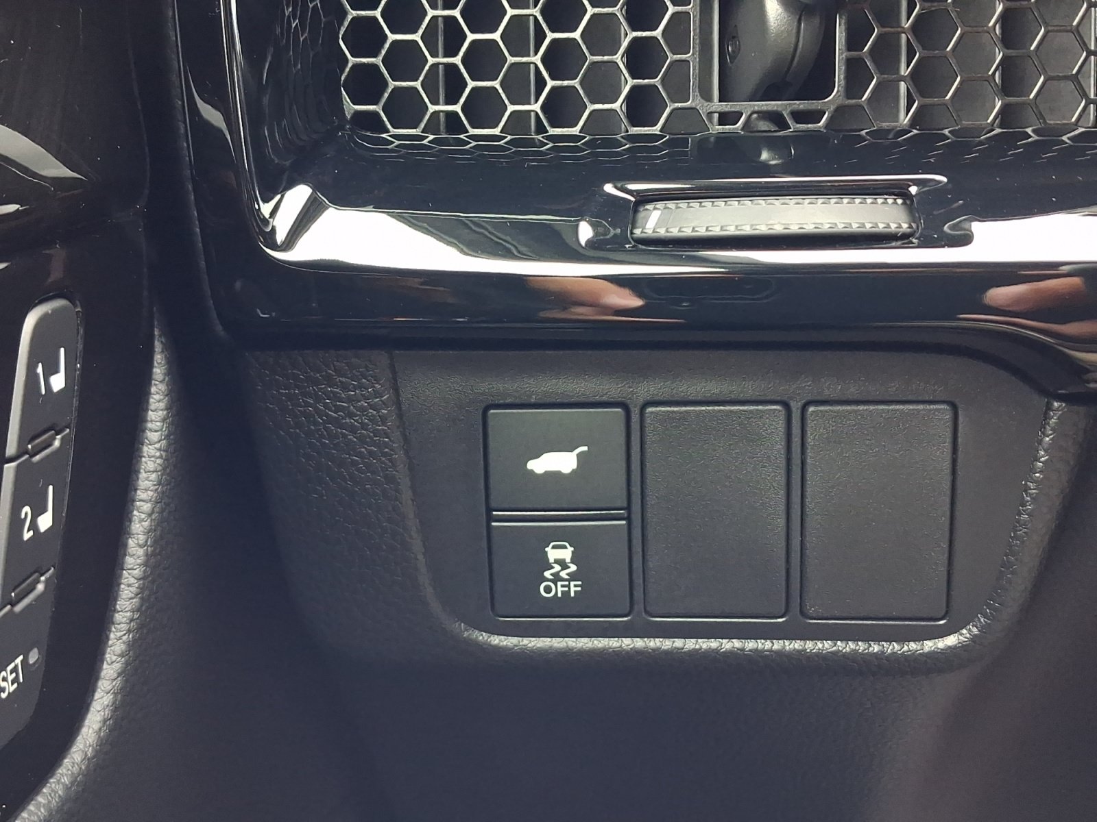 Used 2025 Honda CR-V Sport Touring image 28