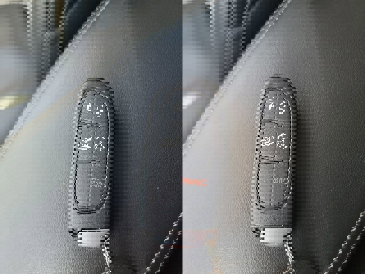 Used 2023 Jeep Cherokee Altitude Lux image 24