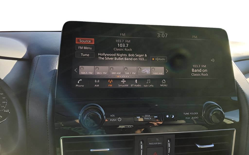 Used 2024 Nissan Armada SL AWD/4WD image 11