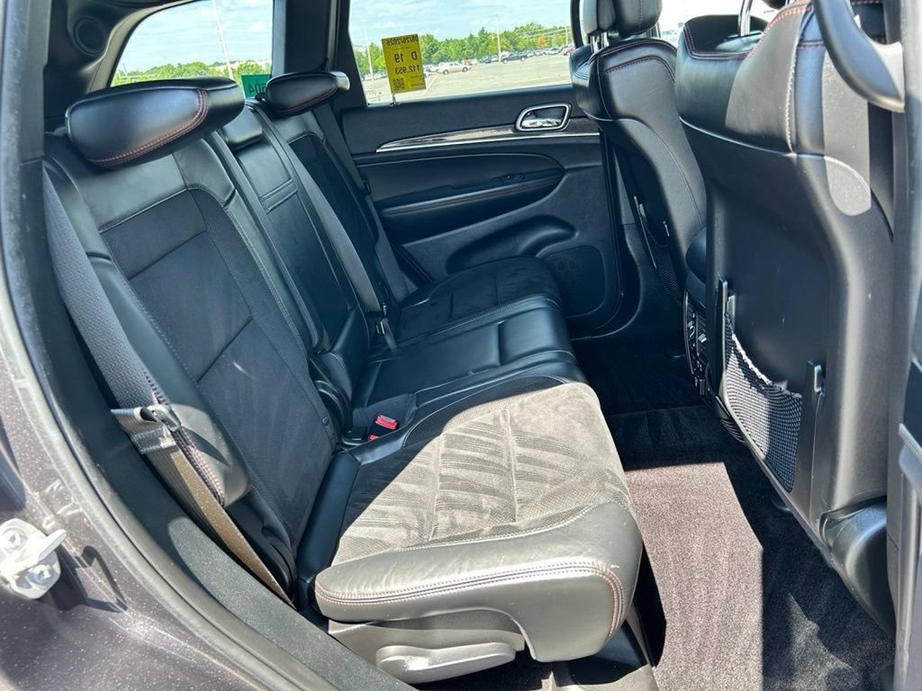 Used 2017 Jeep Grand Cherokee Trailhawk AWD/4WD image 13