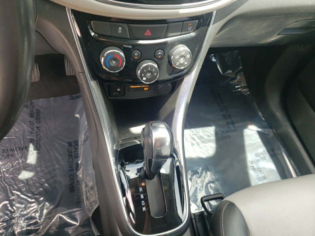 Used 2020 Chevrolet Trax Premier image 21
