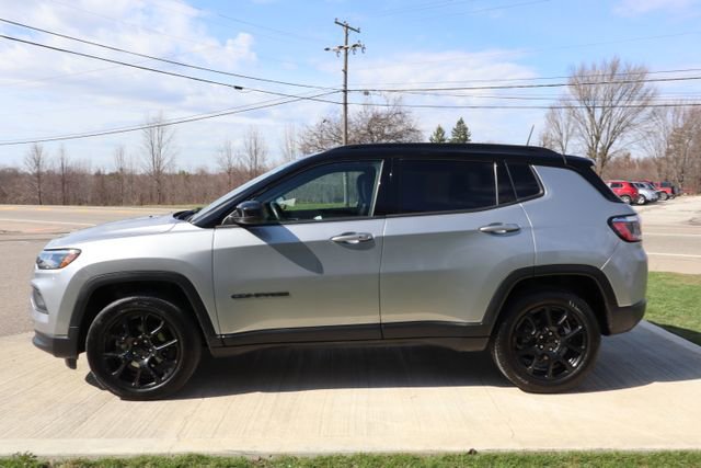 Used 2022 Jeep Compass Altitude w/ Convenience Group image 26