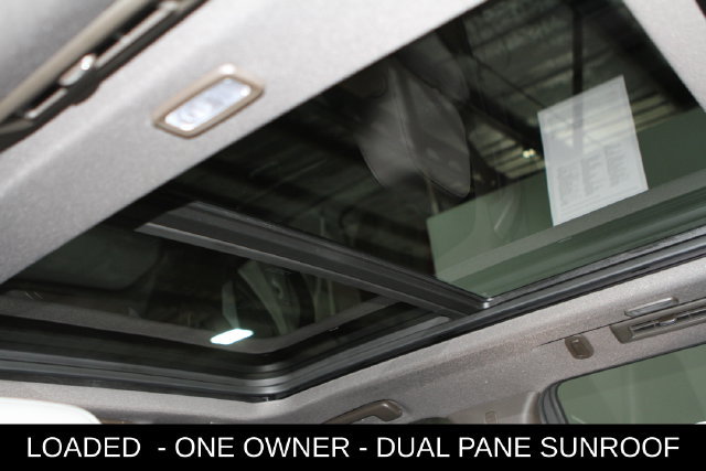 Used 2025 Chevrolet Tahoe Z71 w/ Comfort Package AWD/4WD image 24
