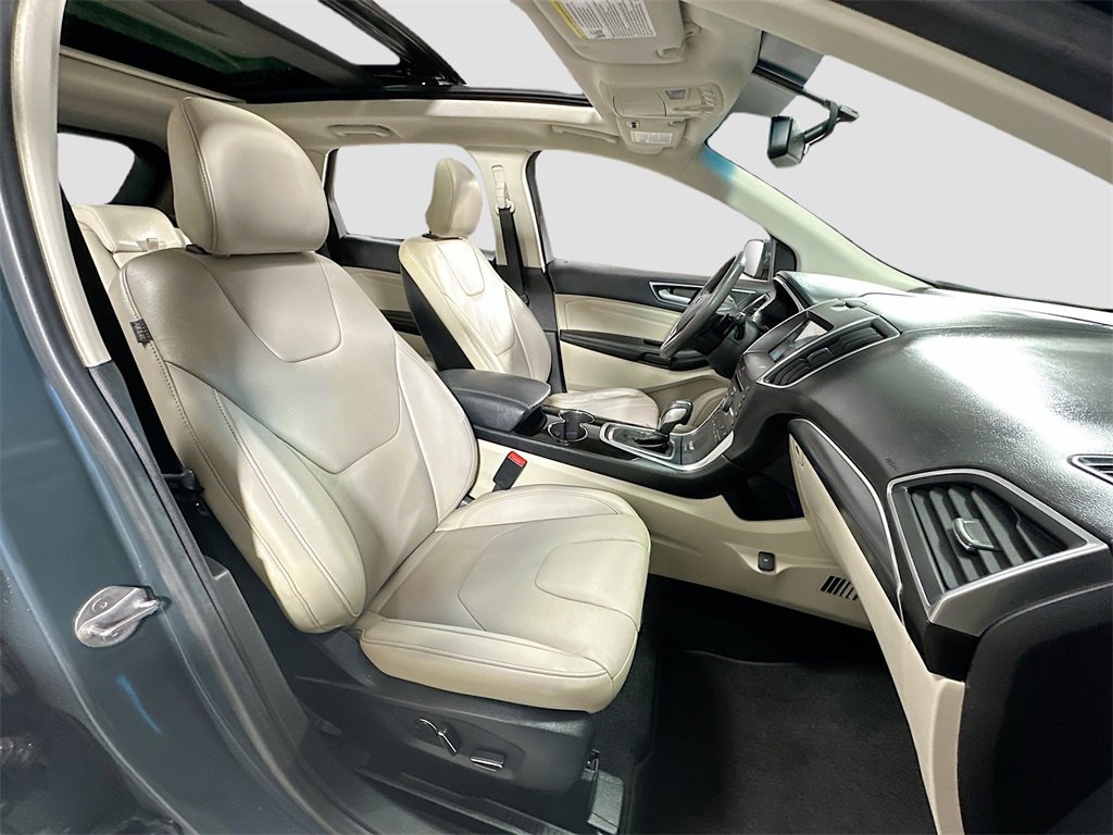 Used 2016 Ford Edge Titanium w/ Equipment Group 301A image 32