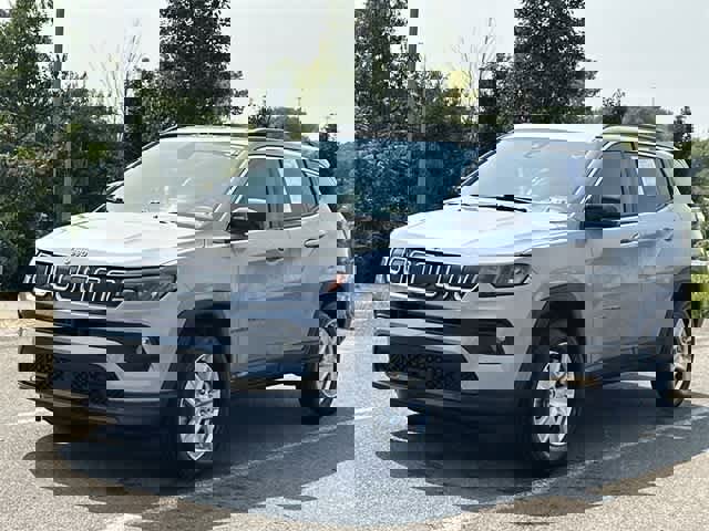 Used 2022 Jeep Compass Latitude w/ Convenience Group