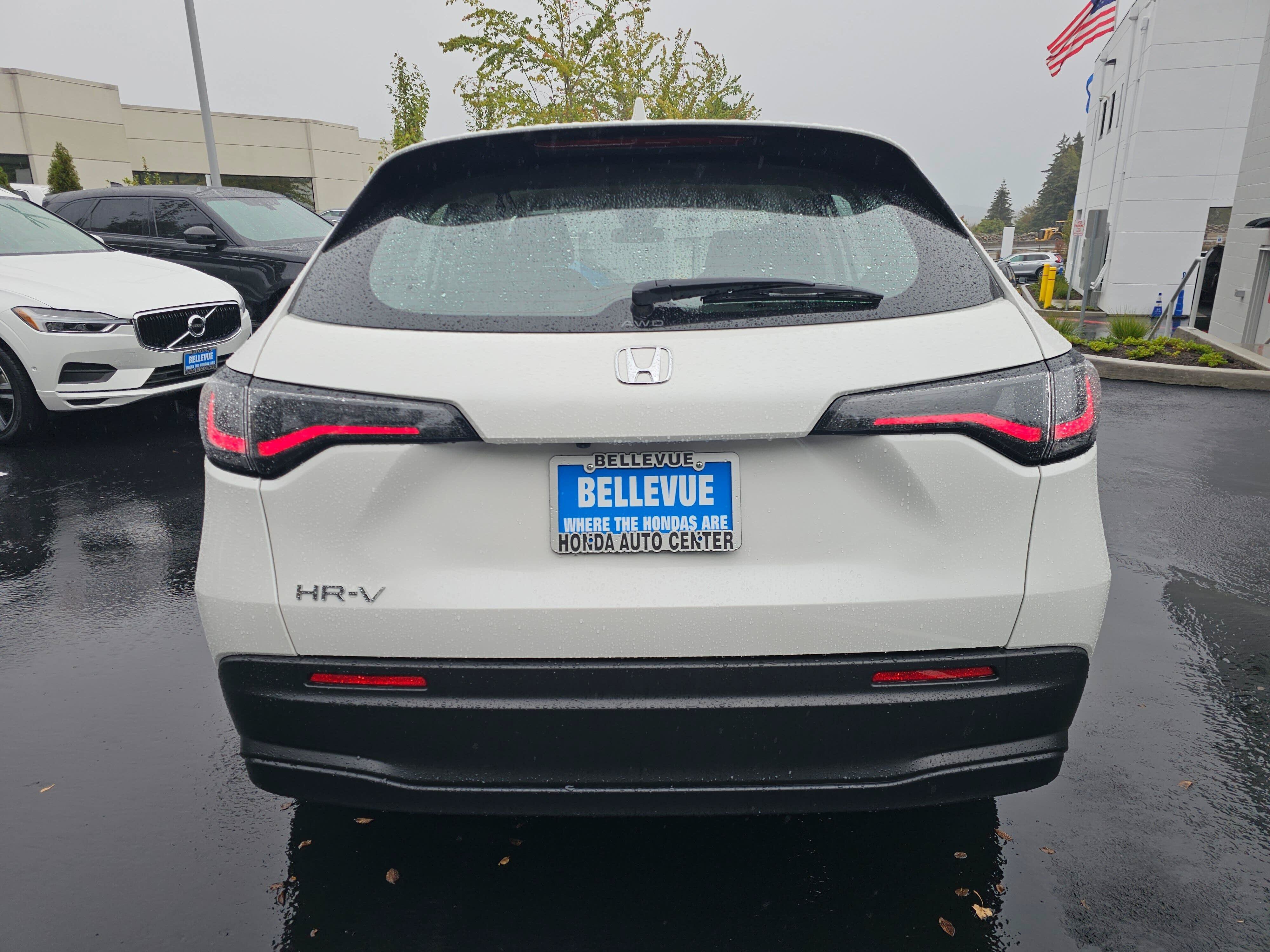 Certified 2025 Honda HR-V LX image 6
