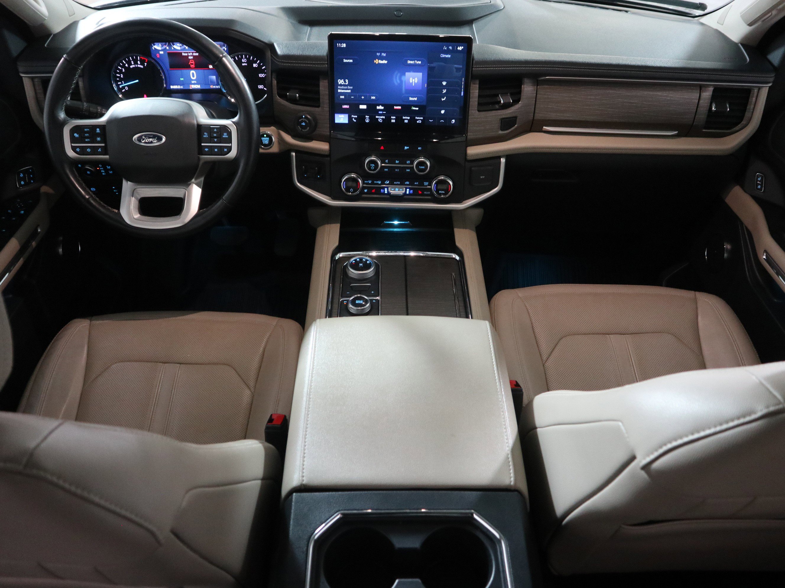 Used 2022 Ford Expedition Limited AWD/4WD image 12