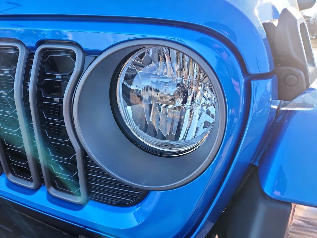 New 2026 Jeep Gladiator Sport image 5