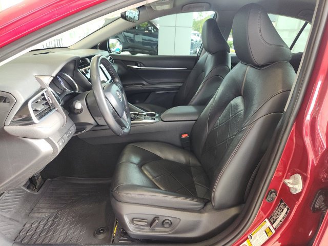 Certified 2018 Toyota Camry XLE FWD image 16