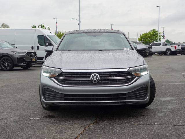Used 2024 Volkswagen Jetta SE w/ Panoramic Sunroof Package video 2