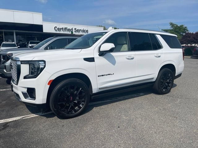 Used 2023 GMC Yukon Denali AWD/4WD image 1