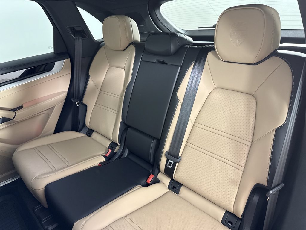New 2026 Porsche Cayenne S AWD/4WD image 22