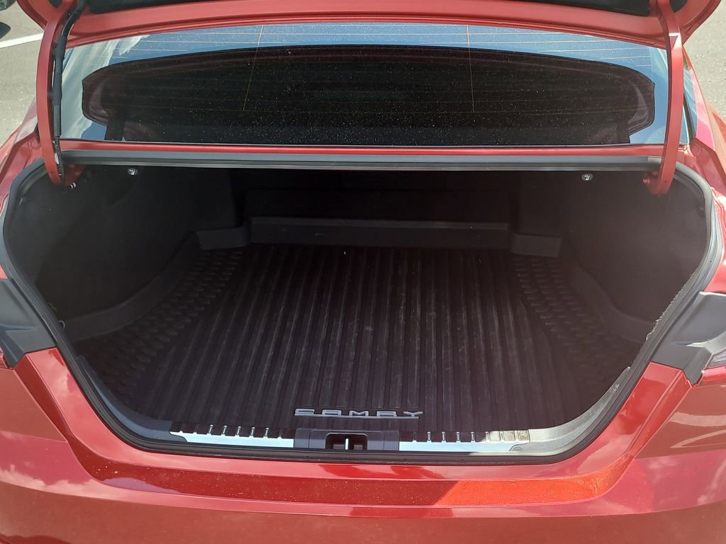 Used 2025 Toyota Camry XSE image 7