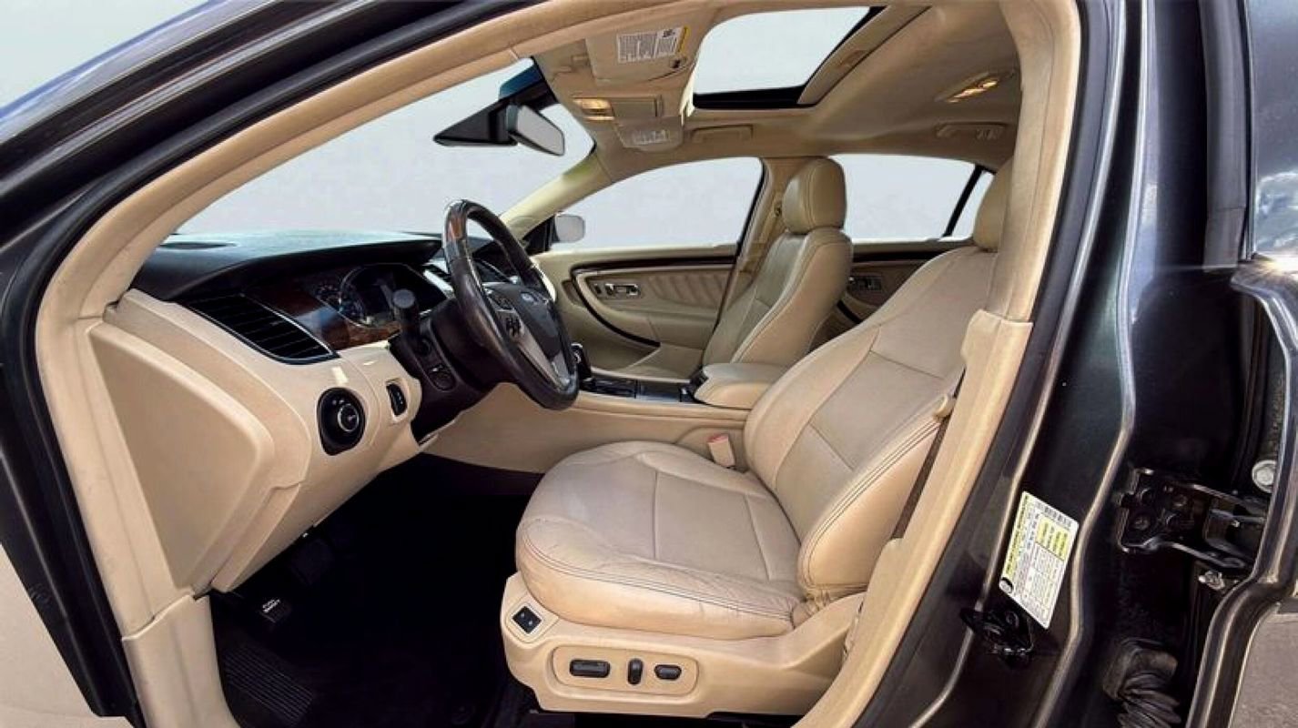 Used 2018 Ford Taurus Limited w/ Driver Assist Package image 14