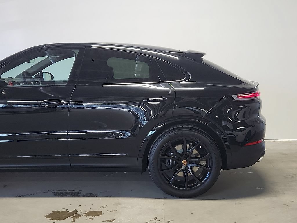 New 2026 Porsche Cayenne Coupe AWD/4WD image 7