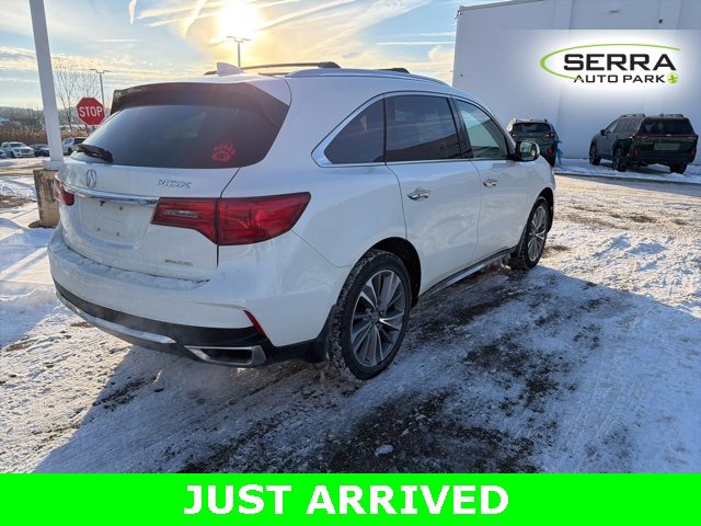 Used 2017 Acura MDX SH-AWD w/ Technology Package image 3