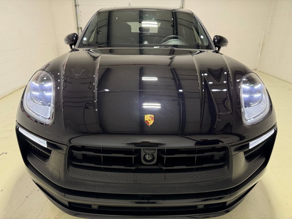 Used 2025 Porsche Macan GTS AWD/4WD image 4