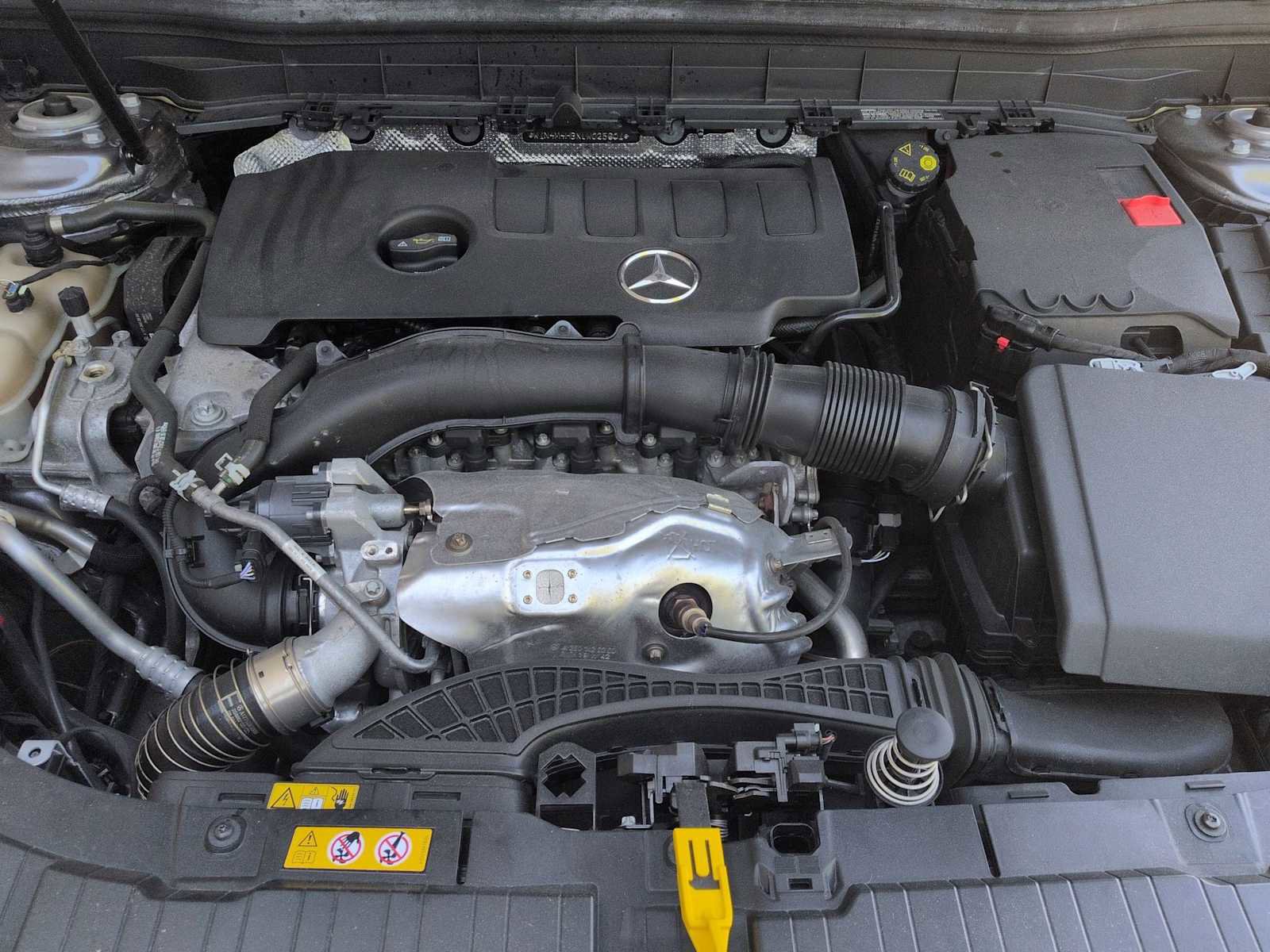 Used 2020 Mercedes-Benz GLB 250 4MATIC image 15