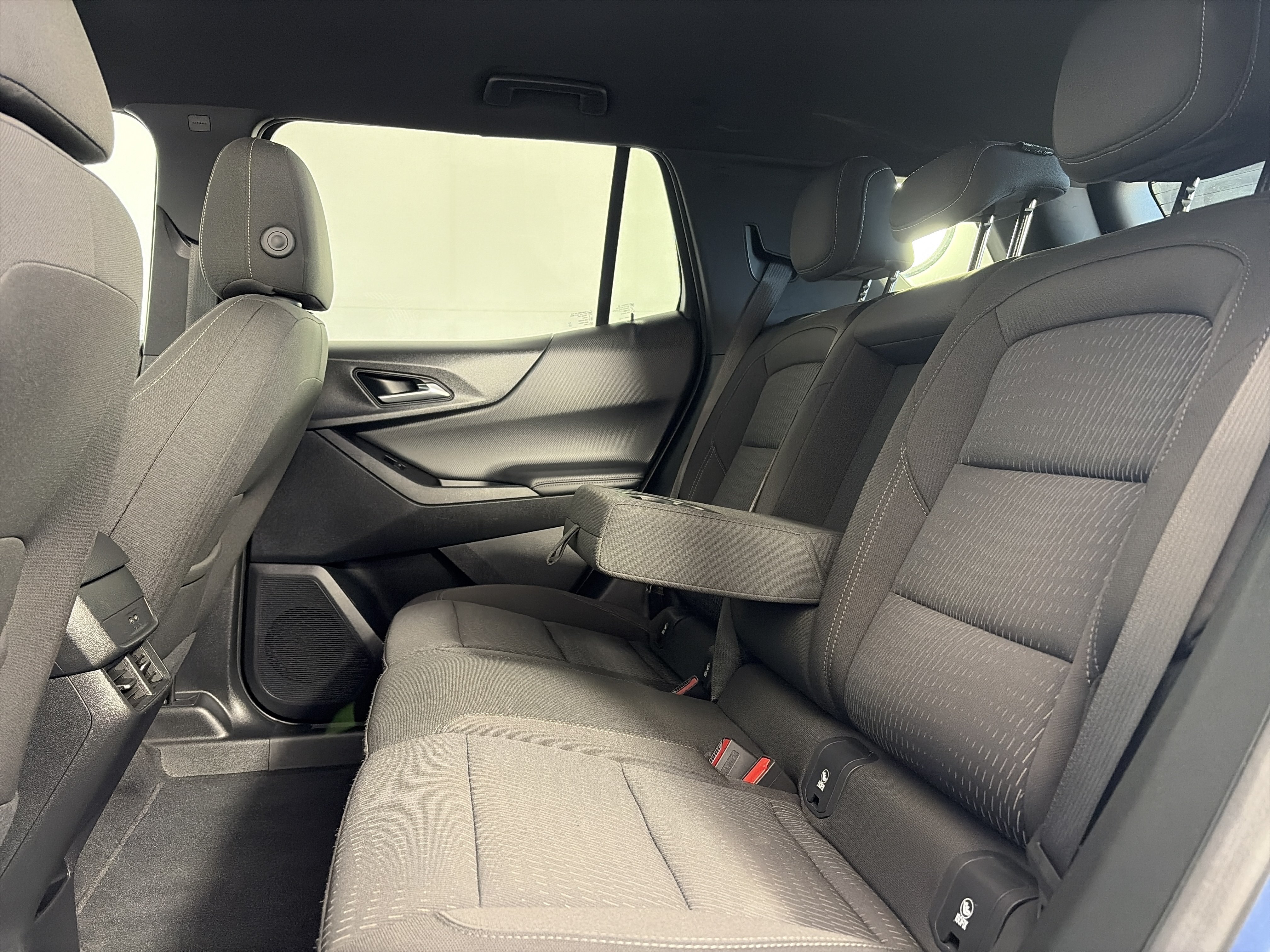Certified 2025 Chevrolet Equinox LT w/ Safety and Technology Package AWD/4WD image 7