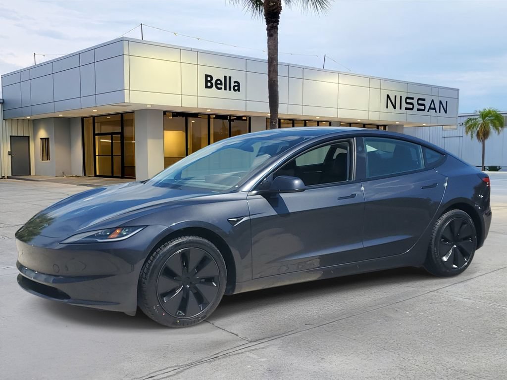Used 2025 Tesla Model 3 Long Range RWD image 2